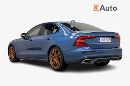 sininen Volvo S60 2020 kuva 2.