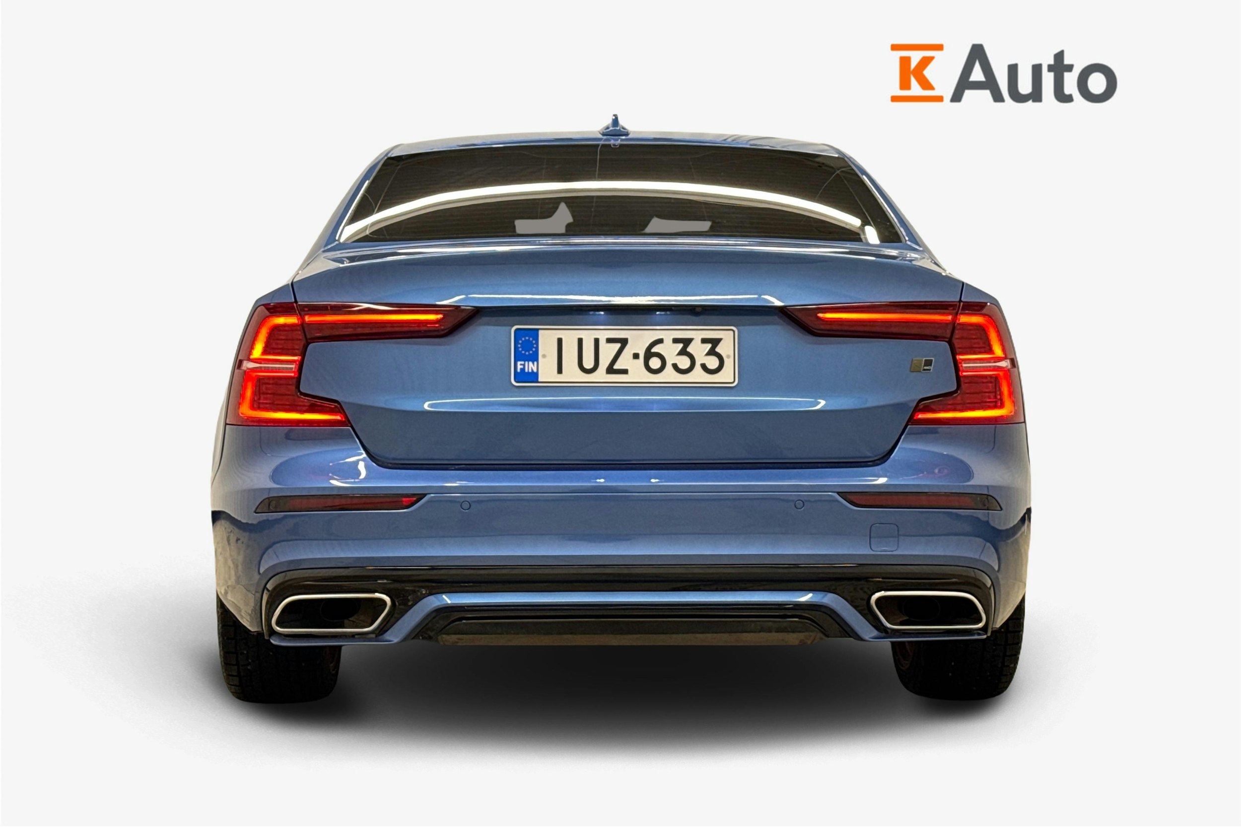 sininen Volvo S60 2020 kuva 3.