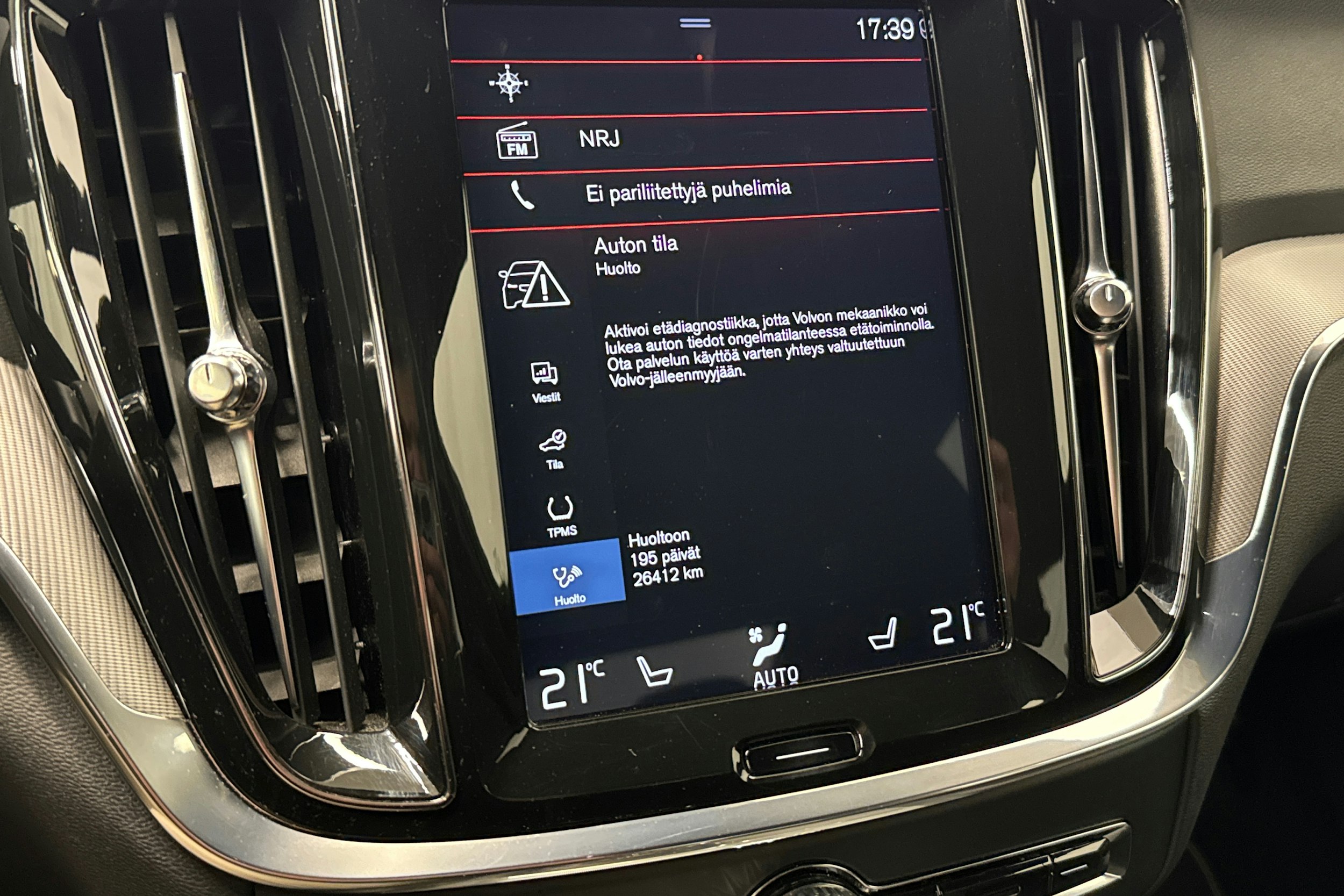 sininen Volvo S60 2020 kuva 24.