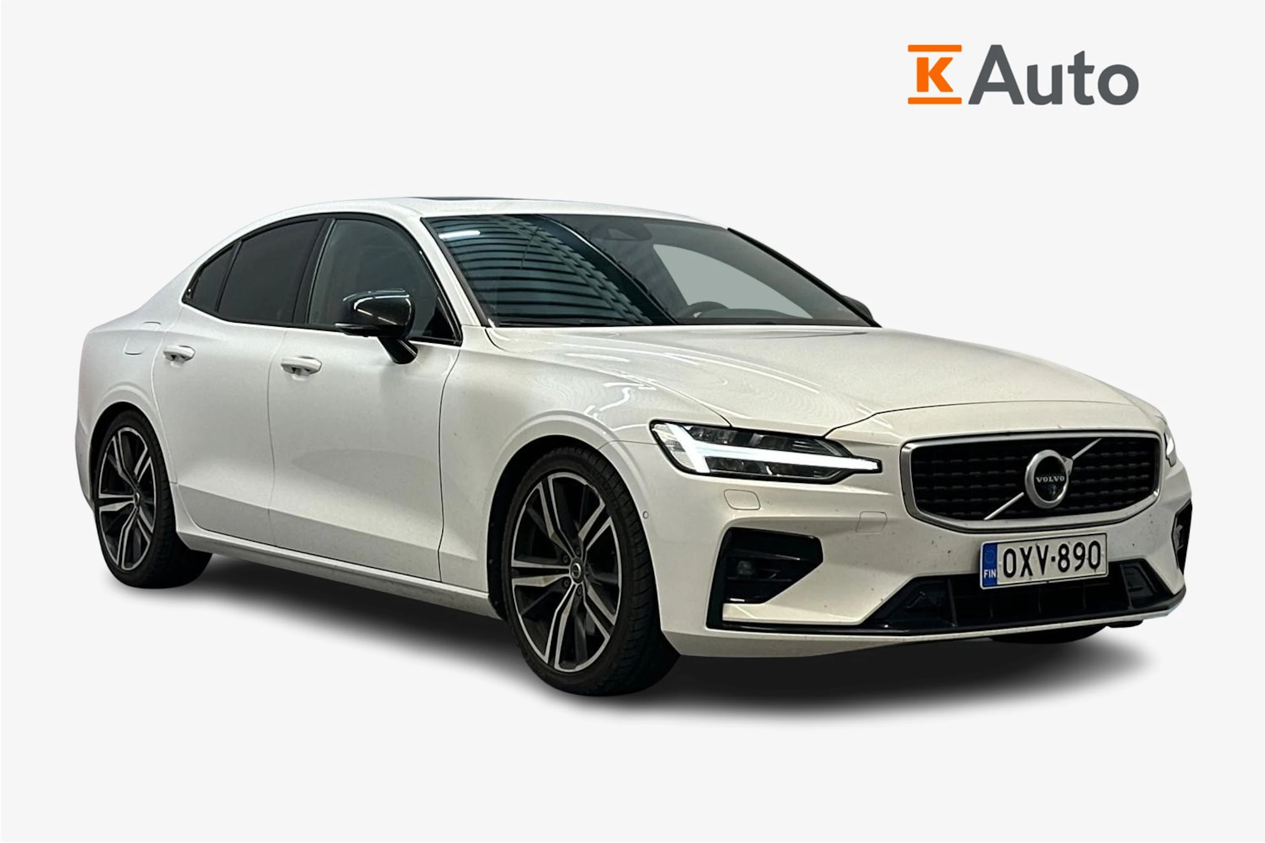 valkoinen Volvo S60 2020 kuva 1.
