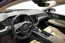 musta Volvo S60 2020 kuva 3.