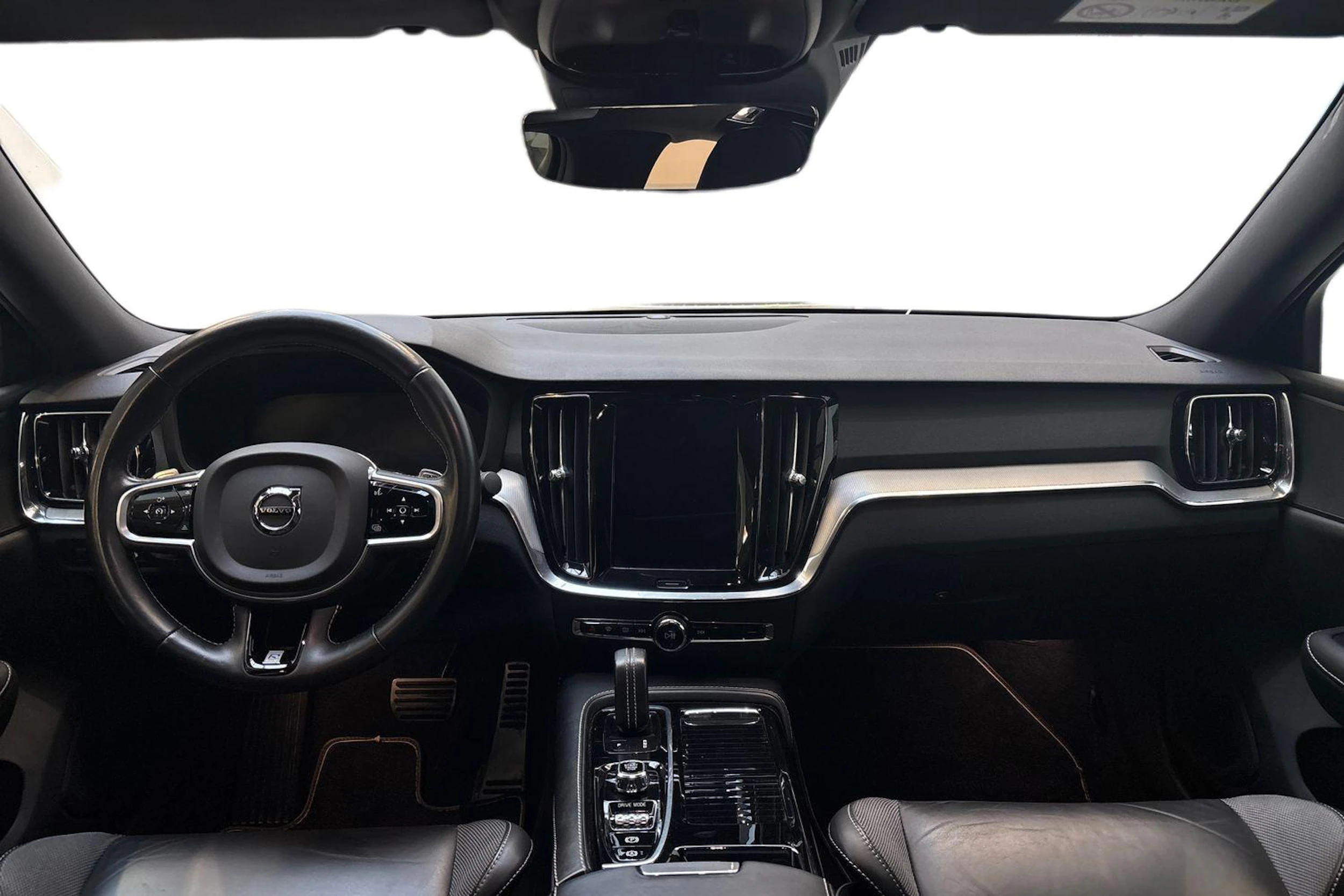 valkoinen Volvo S60 2020 kuva 9.