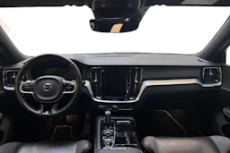 valkoinen Volvo S60 2020 kuva 9.