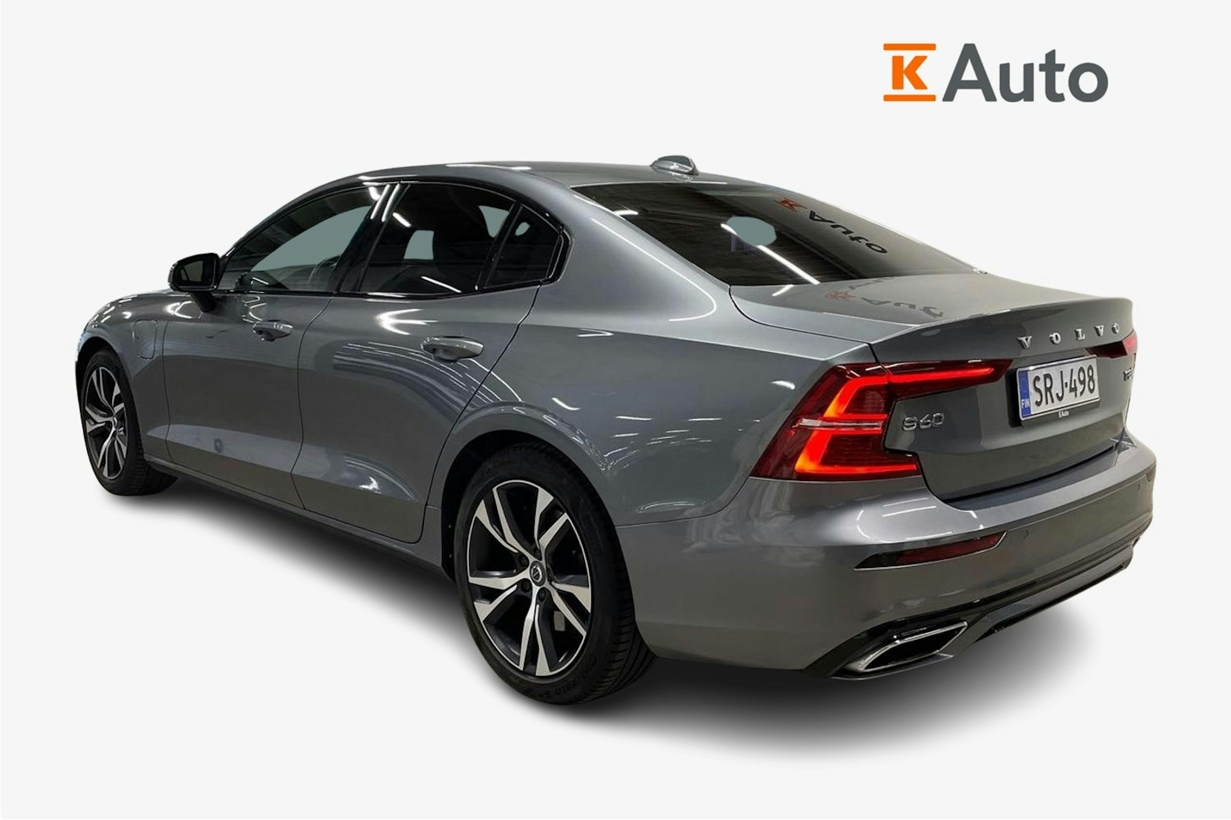 Harmaa Volvo S60 2020 kuva 2.