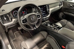 Harmaa Volvo S60 2020 kuva 6.