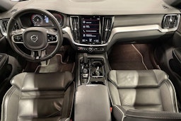 Harmaa Volvo S60 2020 kuva 7.