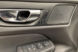 Harmaa Volvo S60 2020 kuva 24.