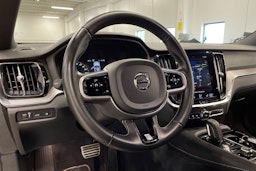 Harmaa Volvo S60 2020 kuva 25.