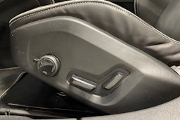 Harmaa Volvo S60 2020 kuva 28.