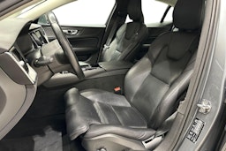 harmaa Volvo S60 2020 kuva 10.