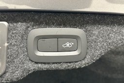 harmaa Volvo S60 2020 kuva 28.