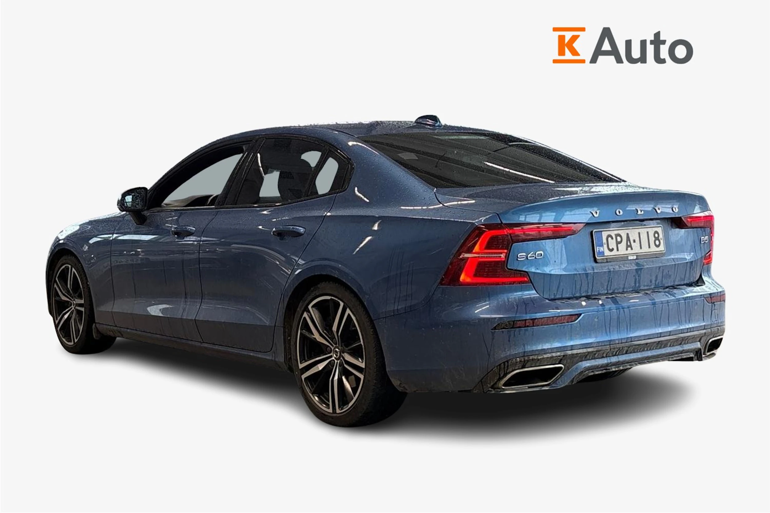 sininen Volvo S60 2021 kuva 2.