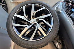sininen Volvo S60 2021 kuva 13.