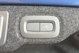 sininen Volvo S60 2021 kuva 21.