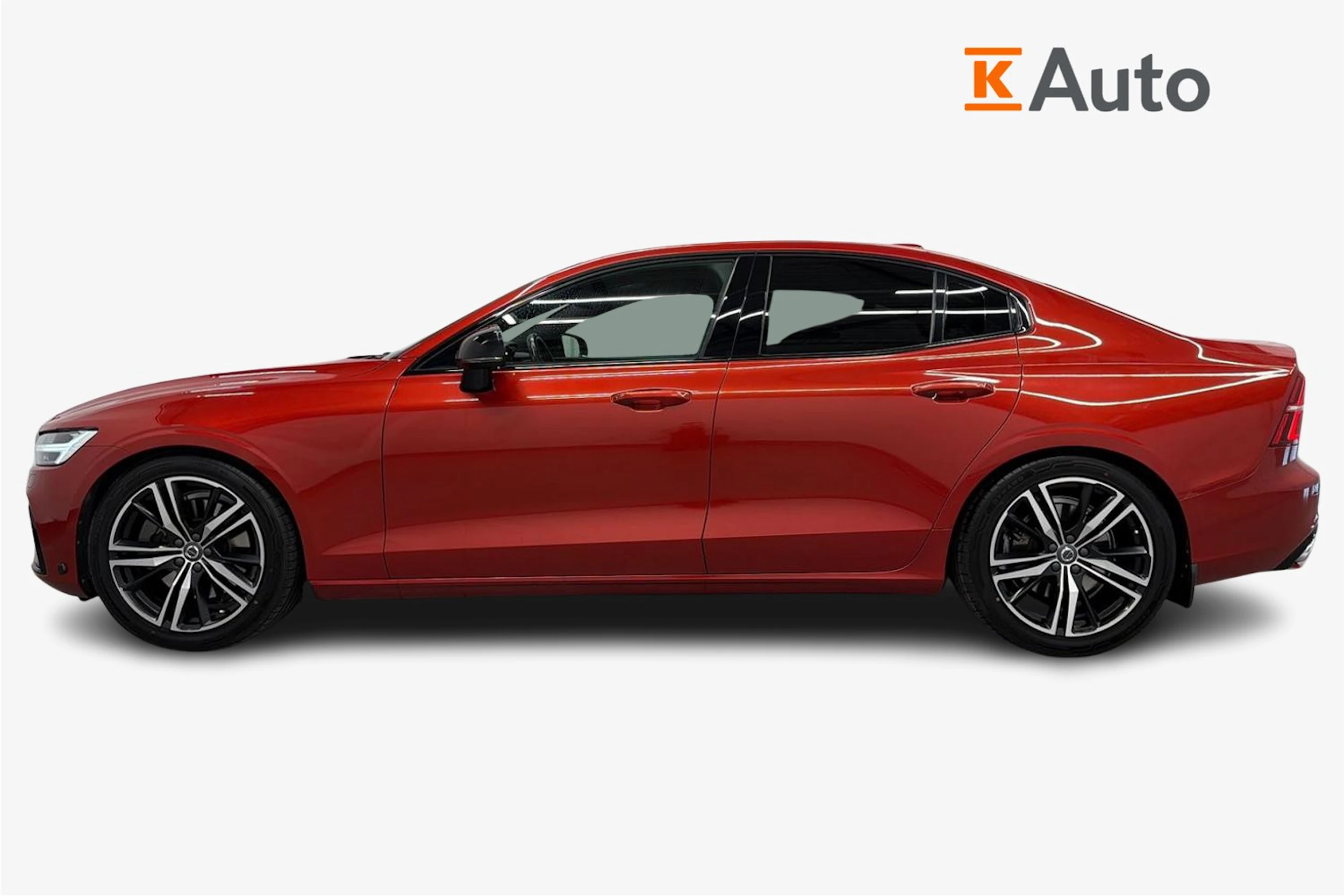 punainen Volvo S60 2021 kuva 7.