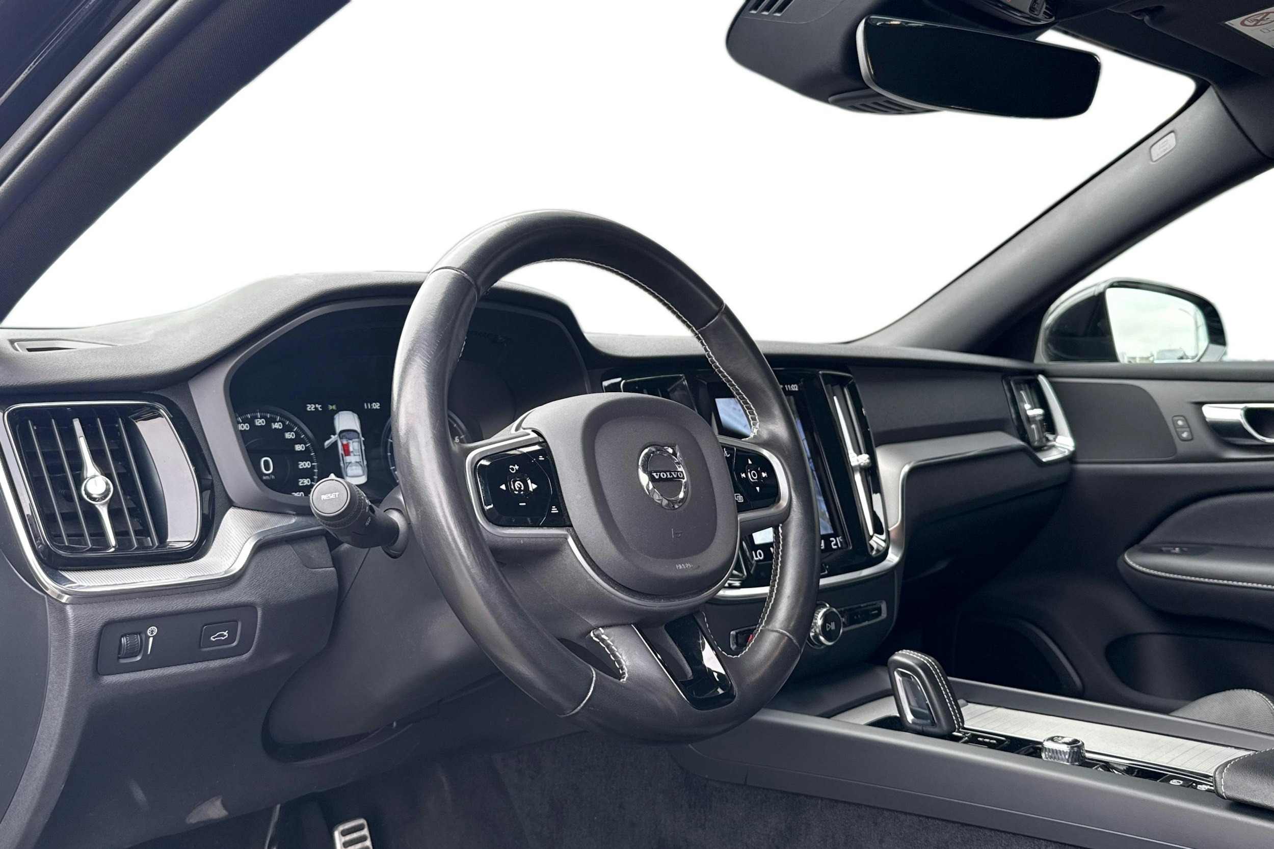 musta Volvo S60 2021 kuva 3.