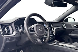 musta Volvo S60 2021 kuva 3.
