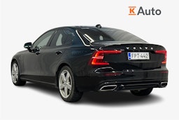 musta Volvo S60 2021 kuva 2.