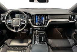 musta Volvo S60 2021 kuva 9.