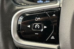 musta Volvo S60 2021 kuva 29.