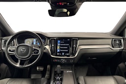 valkoinen Volvo S60 2021 kuva 9.