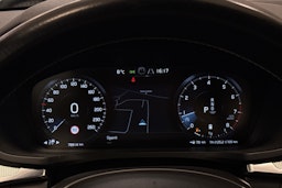 valkoinen Volvo S60 2021 kuva 15.