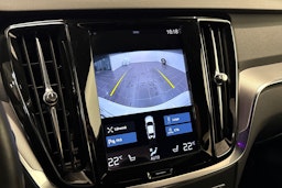 valkoinen Volvo S60 2021 kuva 21.