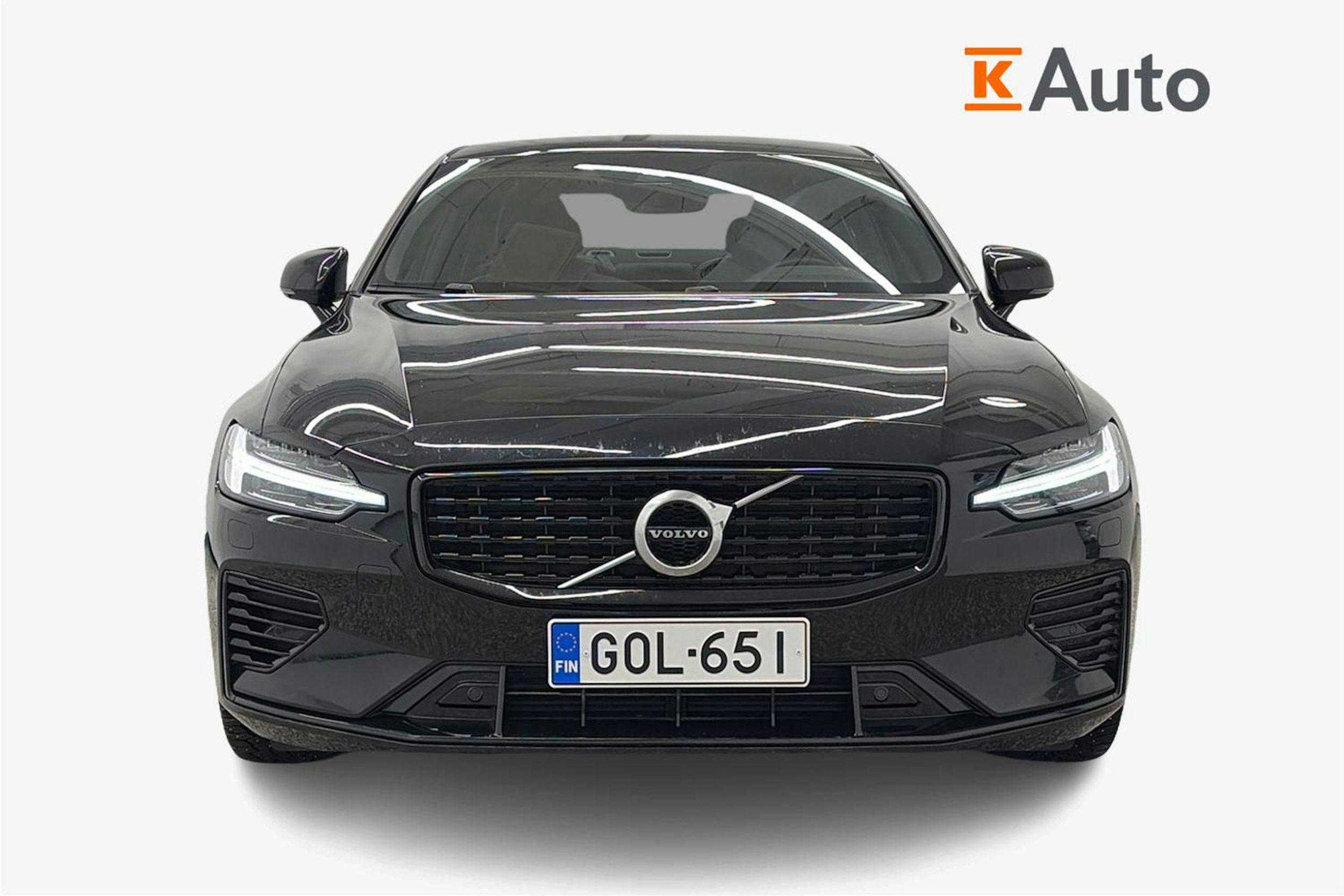 musta Volvo S60 2021 kuva 5.