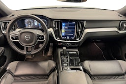 musta Volvo S60 2021 kuva 9.