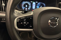 musta Volvo S60 2021 kuva 16.