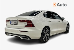 Valkoinen Volvo S60 2021 kuva 2.