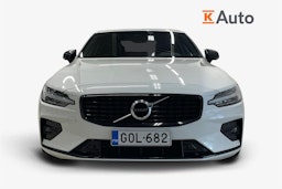 Valkoinen Volvo S60 2021 kuva 4.