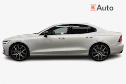 valkoinen Volvo S60 2021 kuva 5.