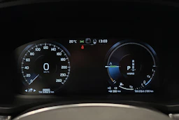 valkoinen Volvo S60 2021 kuva 21.