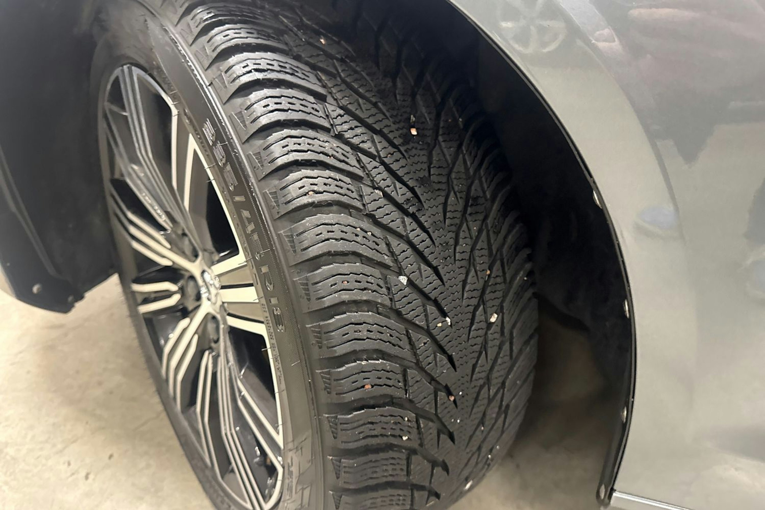 harmaa Volvo S60 2021 kuva 13.