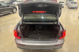 harmaa Volvo S60 2021 kuva 27.