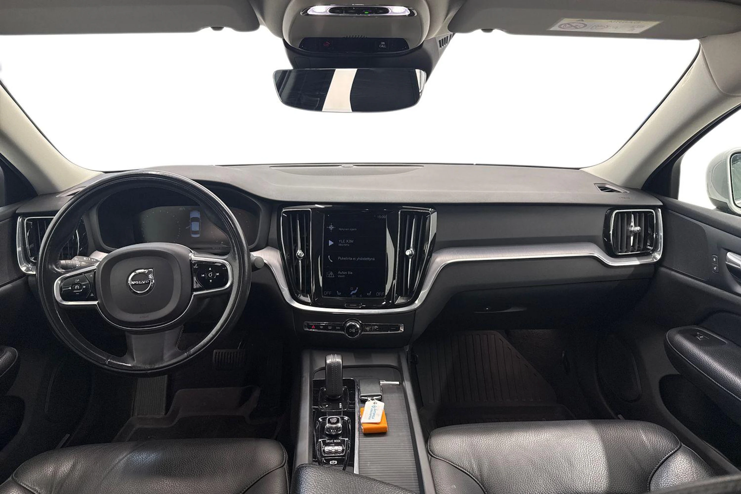 Harmaa Volvo S60 2021 kuva 7.