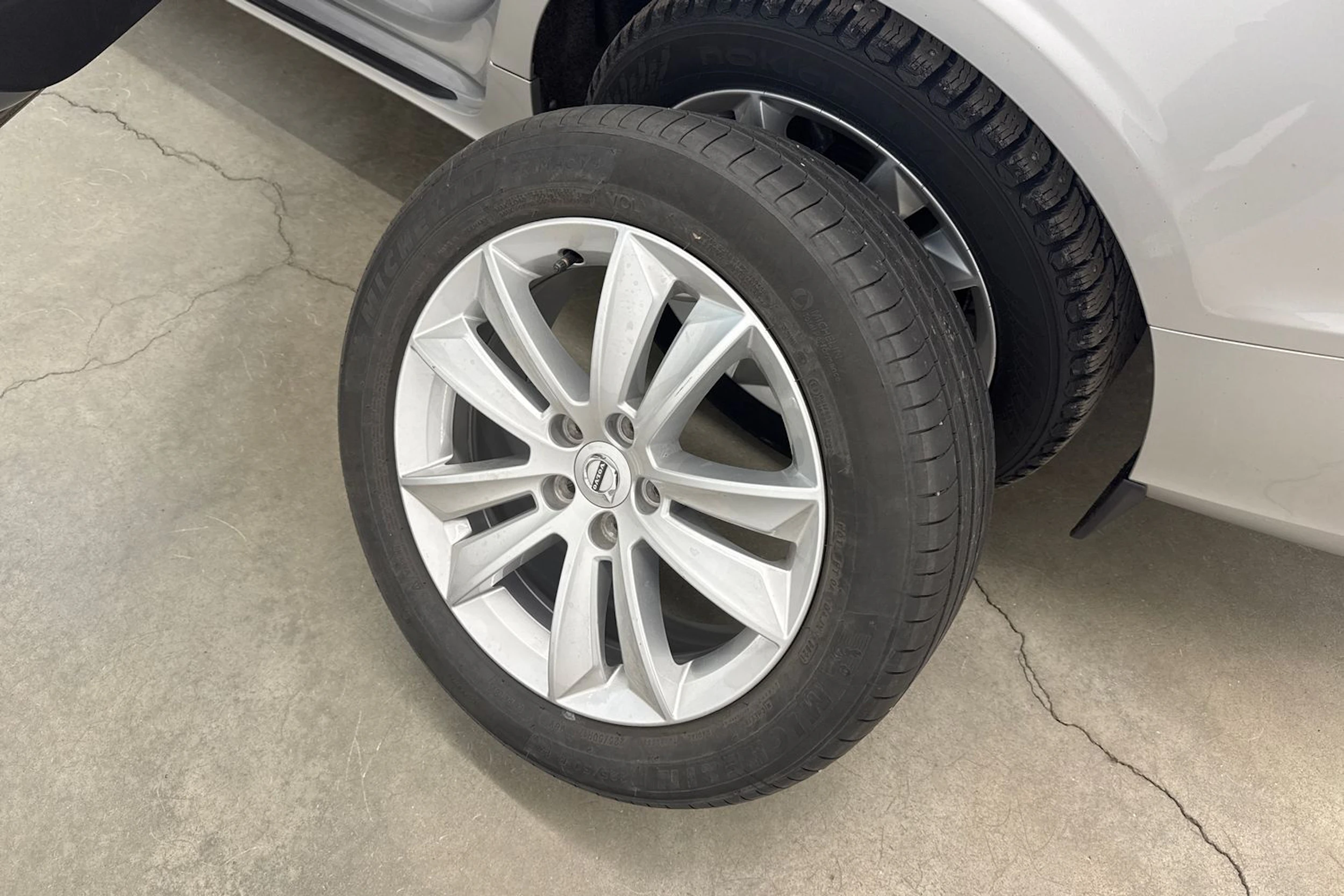 Harmaa Volvo S60 2021 kuva 10.