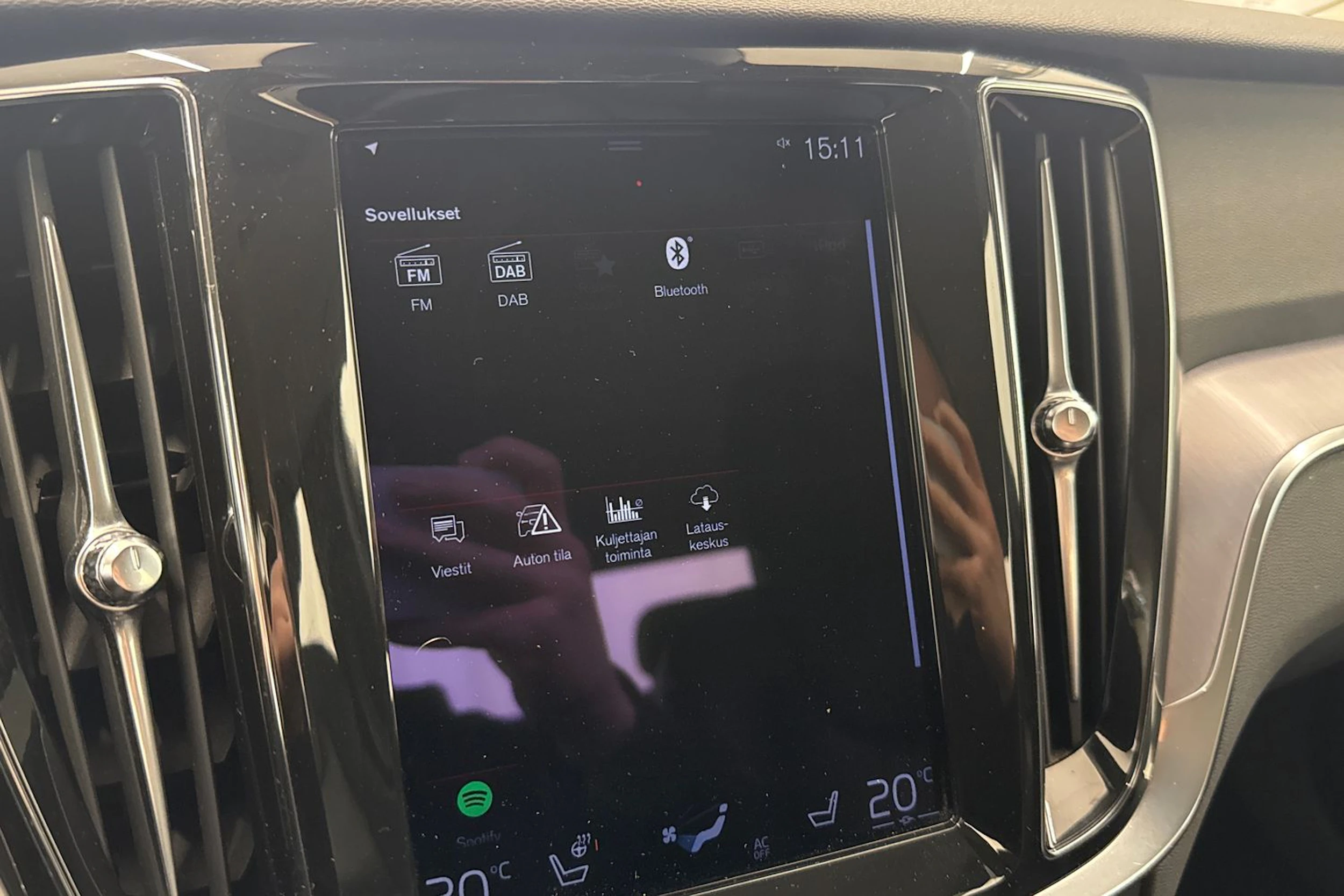 Harmaa Volvo S60 2021 kuva 22.