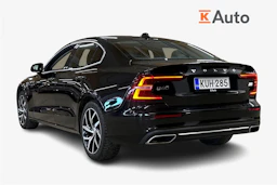 musta Volvo S60 2021 kuva 2.