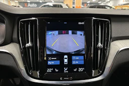 musta Volvo S60 2021 kuva 15.