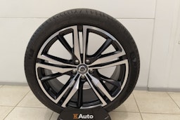 Punainen Volvo S60 2021 kuva 10.