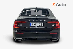 musta Volvo S60 2021 kuva 3.