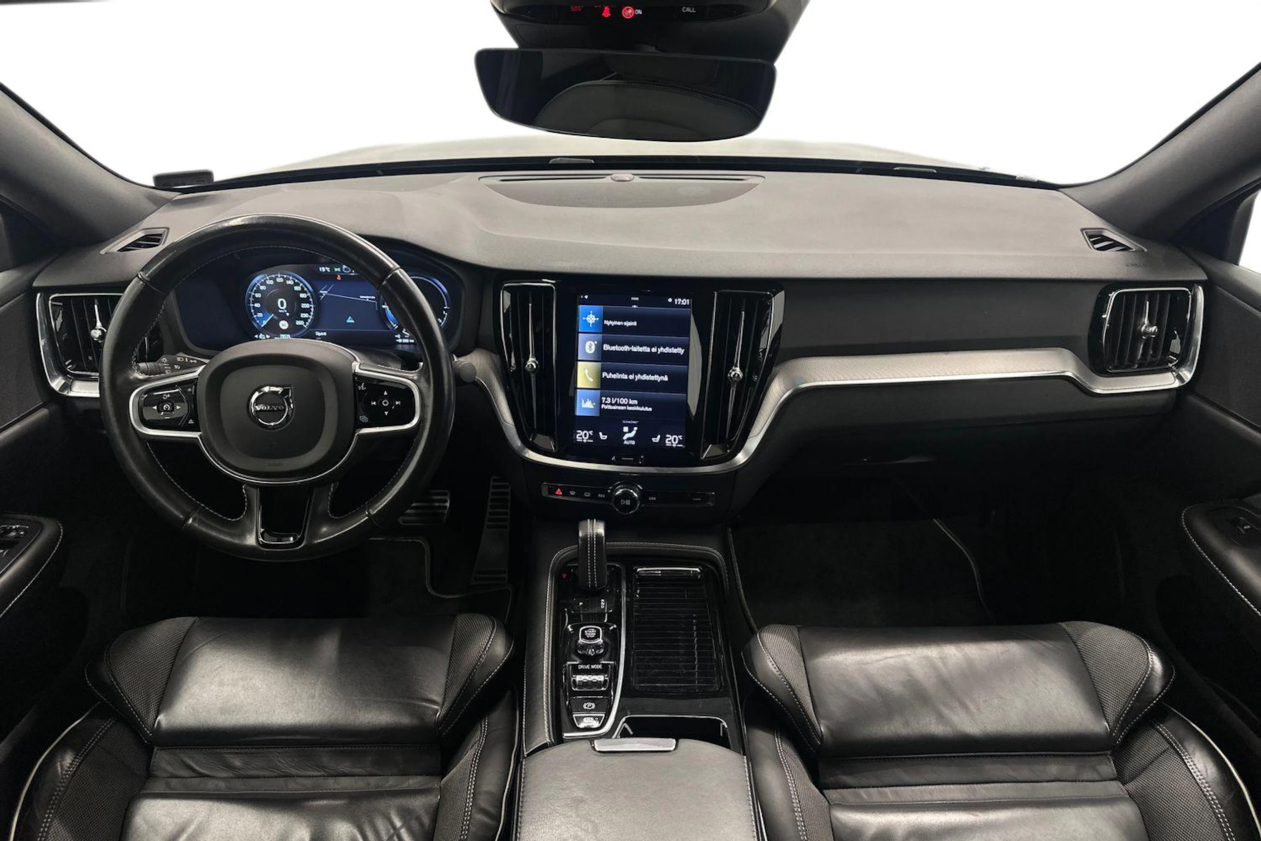 musta Volvo S60 2021 kuva 7.