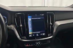 musta Volvo S60 2021 kuva 19.