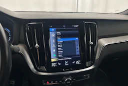 musta Volvo S60 2021 kuva 20.
