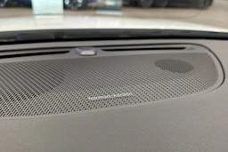 valkoinen Volvo S60 2021 kuva 20.