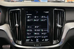 valkoinen Volvo S60 2021 kuva 25.