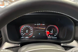 valkoinen Volvo S60 2021 kuva 29.