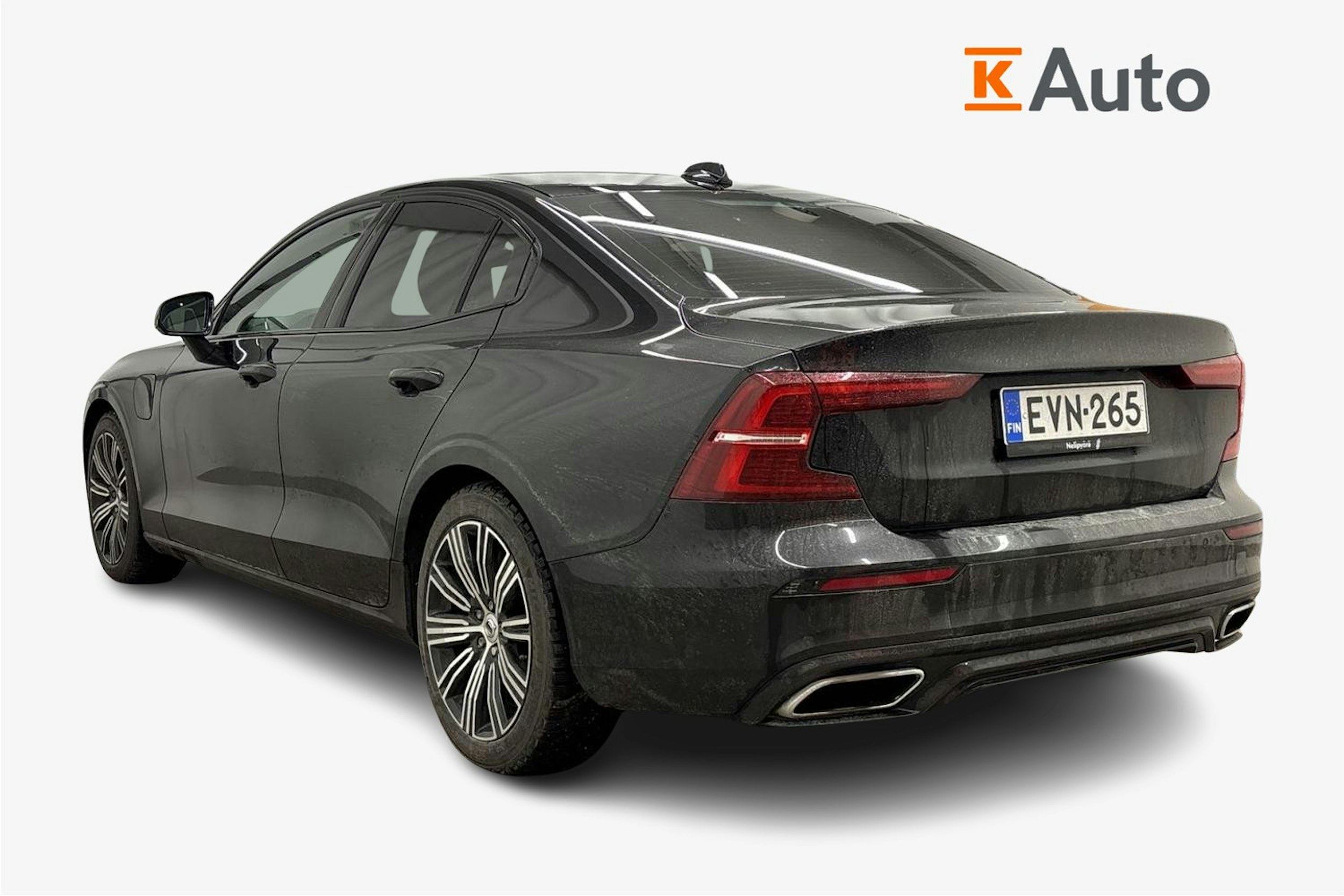 musta Volvo S60 2022 kuva 2.